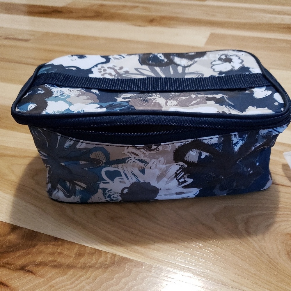 Thirty one glamour case